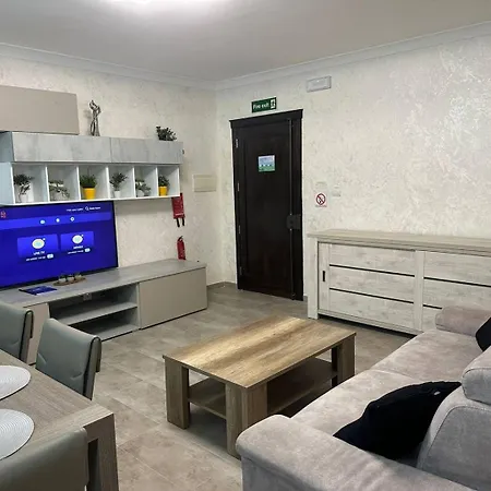 Apartment Devonshire Flats 2bed - Bugibba Square By Homely