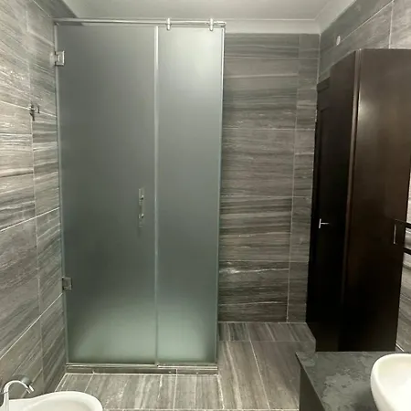 Devonshire Flats 2bed - Bugibba Square By Homely Apartment St. Paul's Bay